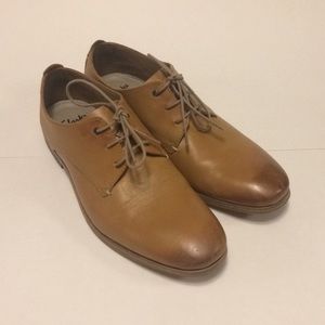 Clarks Chinley Walk Tan Leather Oxford dress shoes
